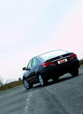 比很好更好——試駕廣州豐田新凱美瑞，體驗廣州汽車租賃便捷出行